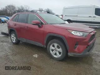 2019 Toyota RAV4 XLE with VIN JTMP1RFV5KD502131, listed as a Copart auction lot 44946185 with 90,674 mi miles and Salvage Title. Bid and sale history available at carsss.com. Image 4.