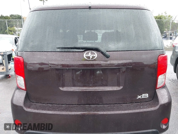 2015 Scion xB with VIN JTLZE4FE7FJ068936, listed as a IAAI auction lot 41565886 with 94,671 mi miles. Bid and sale history available at carsss.com. Image 16.