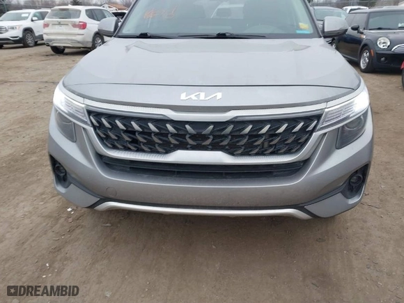 2022 Kia Seltos Nightfall with VIN KNDEUCA24N7239321, listed as a IAAI auction lot 41295698 with NaN miles. Bid and sale history available at carsss.com. Image 13.