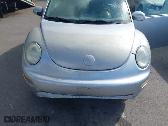 2003 Volkswagen Beetle GLS with VIN 3VWCK21Y83M333939, listed as a IAAI auction lot 42121822 with 207,708 mi miles and . Bid and sale history available at DreamBid. Image 12.