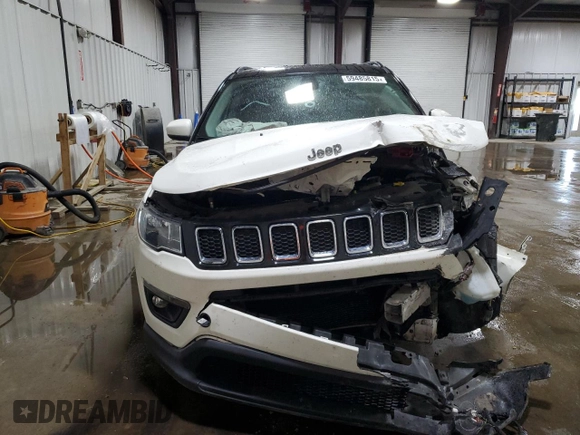 2019 Jeep Compass Altitude z VIN 3C4NJDBBXKT656785, wystawiony jako Copart lot #59485815 z przebiegiem 85 940 mil mil oraz Szkoda całkowita • Salvage title. Historia ofert i sprzedaży dostępna na DreamBid. Obrazek 5.