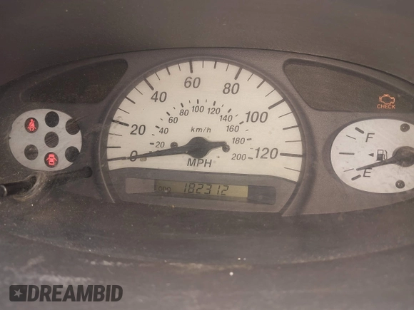 2000 Toyota ECHO z VIN JTDAT1237Y0048597, wystawiony jako IAAI lot #42120794 z przebiegiem 182 312 mil mil oraz . Historia ofert i sprzedaży dostępna na DreamBid. Obrazek 7.