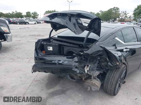 2019 Nissan Altima S with VIN 1N4BL4BV0KC158913, listed as a IAAI auction lot 41990156 with 162,406 mi miles and . Bid and sale history available at carsss.com. Image 6.