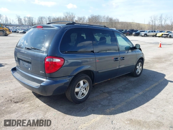 2007 Dodge Caravan SXT with VIN 1D4GP45R07B161443, listed as a IAAI auction lot 41829566 with 83,810 mi miles and . Bid and sale history available at carsss.com. Image 4.
