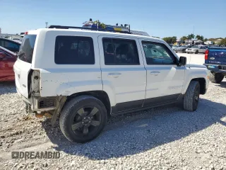 2014 Jeep Patriot Latitude with VIN 1C4NJPFB5ED529903, listed as a Copart auction lot 47980455 with 90,418 mi miles and Salvage Title. Bid and sale history available at carsss.com. Image 3.