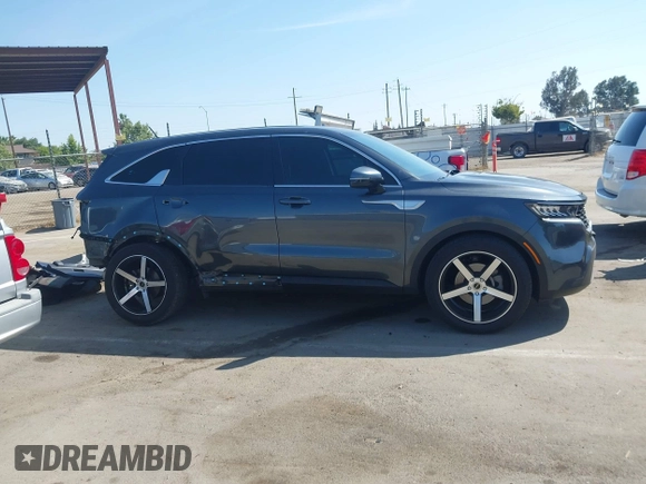 2022 Kia Sorento LX with VIN 5XYRG4LC8NG115947, listed as a IAAI auction lot 42459508 with 49,592 mi miles and . Bid and sale history available at DreamBid. Image 14.