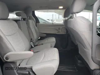 2021 Toyota Sienna LE with VIN 5TDKRKEC6MS013416, listed as a Copart auction lot 53908805 with 93,170 mi miles and Salvage Title. Bid and sale history available at carsss.com. Image 11.