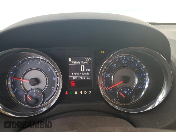2014 Chrysler Town & Country Touring with VIN 2C4RC1BG9ER359794, listed as a Copart auction lot 86532674 with 128,199 mi miles and Salvage Title. Bid and sale history available at carsss.com. Image 9.