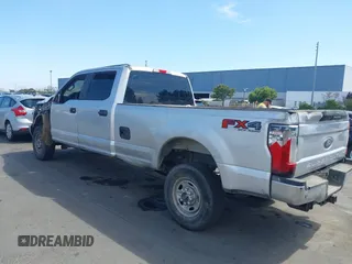 2019 Ford F-250 XL with VIN 1FT7W2B62KEC89768, listed as a IAAI auction lot 42512749 with 49,500 mi miles and . Bid and sale history available at DreamBid. Image 3.