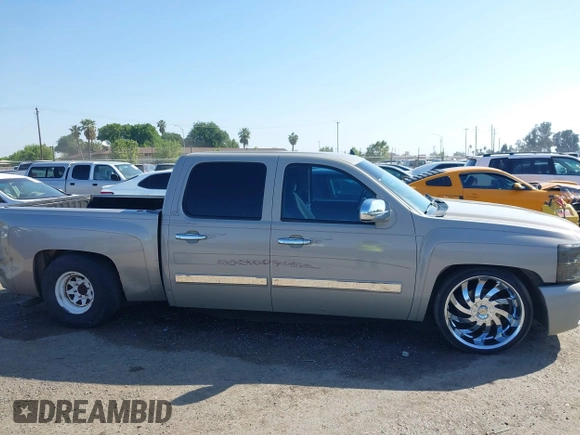 2007 Chevrolet Silverado 1500 LS with VIN 3GCEC13C87G516170, listed as a IAAI auction lot 42163134 with 185,591 mi miles and . Bid and sale history available at DreamBid. Image 14.