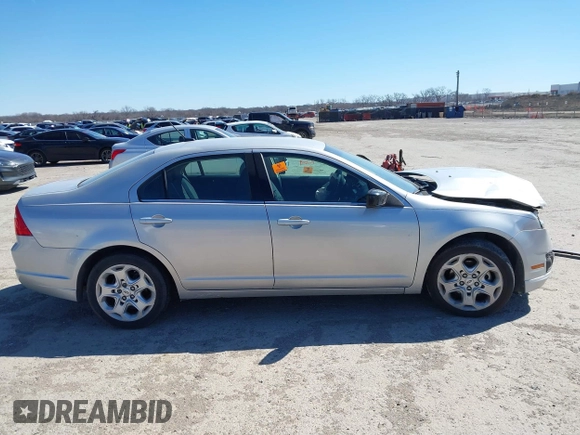 2010 Ford Fusion SE with VIN 3FAHP0HA7AR390002, listed as a IAAI auction lot 41725117 with 1 mi miles. Bid and sale history available at carsss.com. Image 13.