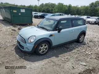 2014 MINI Clubman z VIN WMWZF3C58ET492665, wystawiony jako Copart lot #58911765 z przebiegiem Nie podano mil oraz Czysty tytuł • Clean title. Historia ofert i sprzedaży dostępna na DreamBid. Obrazek 1.
