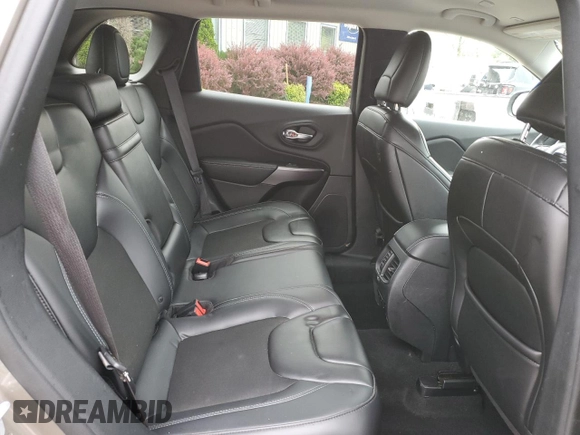 2019 Jeep Cherokee Latitude Plus with VIN 1C4PJMLN0KD384738, listed as a Copart auction lot 60099805 with 52,073 mi miles and Salvage title. Bid and sale history available at DreamBid. Image 11.