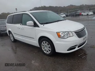 2015 Chrysler Town & Country Touring with VIN 2C4RC1BG5FR582853, listed as a IAAI auction lot 40773834 with 86,210 mi miles. Bid and sale history available at carsss.com. Image 1.