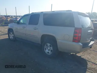 2007 Chevrolet Suburban LS with VIN 1GNFC16007J203853, listed as a IAAI auction lot 39454050 with 246,521 mi miles and . Bid and sale history available at DreamBid. Image 3.
