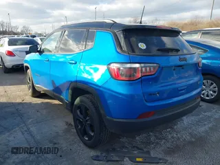 2018 Jeep Compass Latitude with VIN 3C4NJDBB6JT321036, listed as a IAAI auction lot 41036531 with 147,329 mi miles. Bid and sale history available at carsss.com. Image 3.
