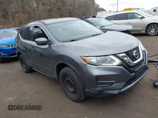2017 Nissan Rogue SV with VIN 5N1AT2MV1HC773613, listed as a IAAI auction lot 41718631 with 92,461 mi miles. Bid and sale history available at carsss.com. Image 1.