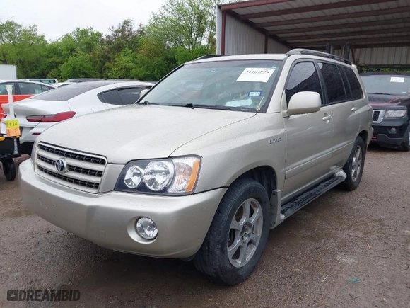 2002 Toyota Highlander with VIN JTEGF21A620051811, listed as a IAAI auction lot 41963829 with 382,828 mi miles. Bid and sale history available at carsss.com. Image 6.