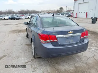 2014 Chevrolet Cruze LS z VIN 1G1PA5SG0E7171051, wystawiony jako IAAI lot #41898051 z przebiegiem 114 087 mil mil oraz . Historia ofert i sprzedaży dostępna na DreamBid. Obrazek 3.