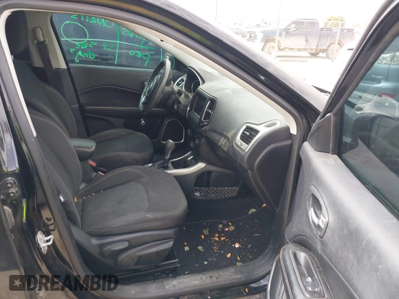 2018 Jeep Compass Sport with VIN 3C4NJCAB9JT339316, listed as a IAAI auction lot 41710918 with 130,344 mi miles. Bid and sale history available at carsss.com. Image 5.