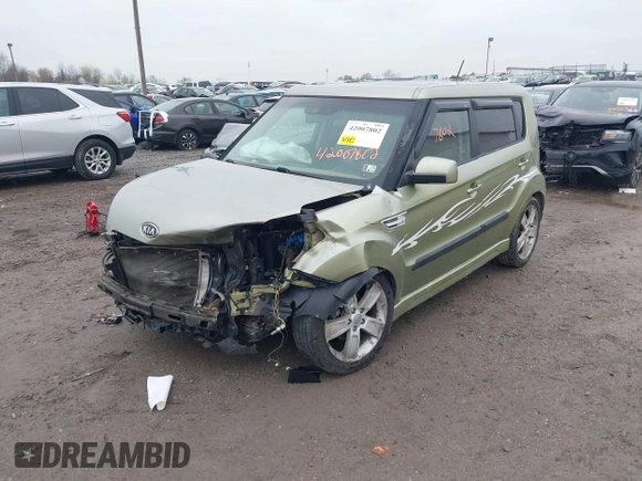 2011 Kia Soul + with VIN KNDJT2A23B7270227, listed as a IAAI auction lot 42007802 with 87,768 mi miles. Bid and sale history available at carsss.com. Image 17.