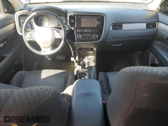 2014 Mitsubishi Outlander SE z VIN JA4AZ3A36EZ003146, wystawiony jako Copart lot #56856245 z przebiegiem 163 958 mil mil oraz Szkoda całkowita • Salvage title. Historia ofert i sprzedaży dostępna na DreamBid. Obrazek 8.