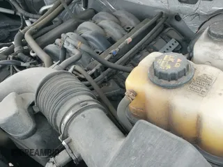 2013 Ford F-150 XL с VIN 1FTNF1CF8DKF56772, выставлен на аукционе IAAI как лот 42215403 с пробегом 199 375 миль миль и . История ставок и продаж доступна на DreamBid. Изображение 19.