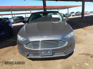 2019 Ford Fusion SE with VIN 3FA6P0HD9KR104024, listed as a IAAI auction lot 41831472 with 44,629 mi miles. Bid and sale history available at carsss.com. Image 12.