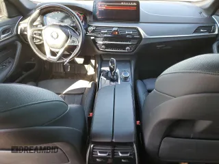 2022 BMW 5 Series 530i xDrive with VIN WBA13BJ04NWX65199, listed as a Copart auction lot 52168025 with 37,633 mi miles and Salvage Title. Bid and sale history available at carsss.com. Image 8.