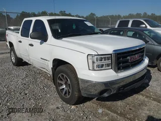 2007 GMC Sierra 1500 SLT z VIN 3GTEK13367G532144, wystawiony jako IAAI lot #41237508 z przebiegiem Nie podano mil oraz . Historia ofert i sprzedaży dostępna na DreamBid. Obrazek 1.
