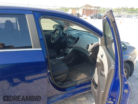 2014 Chevrolet Sonic LT with VIN 1G1JC5SH6E4162431, listed as a IAAI auction lot 42217289 with 172,144 mi miles and . Bid and sale history available at DreamBid. Image 5.