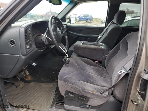 2002 GMC Sierra 2500HD with VIN 1GTHK29112E127589, listed as a Copart auction lot 79394544 with NaN miles and Clean Title. Bid and sale history available at carsss.com. Image 7.