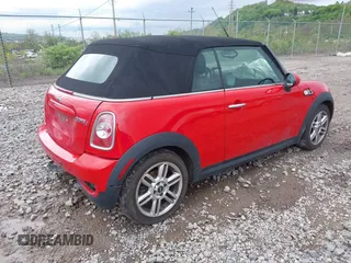 2014 MINI Convertible S с VIN WMWZP3C52ET706272, выставлен на аукционе IAAI как лот 42198277 с пробегом 40 372 миль миль и . История ставок и продаж доступна на DreamBid. Изображение 4.
