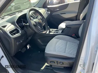 2021 Chevrolet Equinox LT z VIN 2GNAXJEV3M6107963, wystawiony jako IAAI lot #42506908 z przebiegiem 120 505 mil mil oraz . Historia ofert i sprzedaży dostępna na DreamBid. Obrazek 1.