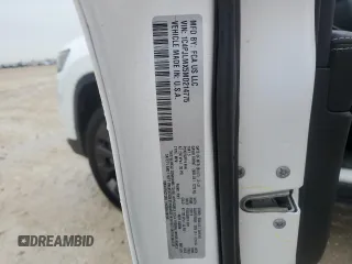 2021 Jeep Cherokee Latitude Lux z VIN 1C4PJLMX5MD214775, wystawiony jako Copart lot #55693395 z przebiegiem 30 238 mil mil oraz Szkoda całkowita • Salvage title. Historia ofert i sprzedaży dostępna na DreamBid. Obrazek 13.