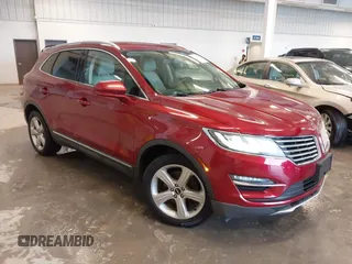 2017 Lincoln MKC Premiere with VIN 5LMCJ1C90HUL32656, listed as a IAAI auction lot 41929745 with 84,036 mi miles and . Bid and sale history available at DreamBid. Image 1.