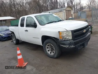 2008 Chevrolet Silverado 1500 Work Truck with VIN 1GCEC19X98Z240125, listed as a IAAI auction lot 41694132 with 99,400 mi miles and . Bid and sale history available at DreamBid. Image 1.