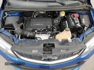 2019 Chevrolet Sonic LT z VIN 1G1JD5SB3K4148300, wystawiony jako Copart lot #52169025 z przebiegiem 59 689 mil mil oraz Szkoda całkowita • Salvage title. Historia ofert i sprzedaży dostępna na DreamBid. Obrazek 11.