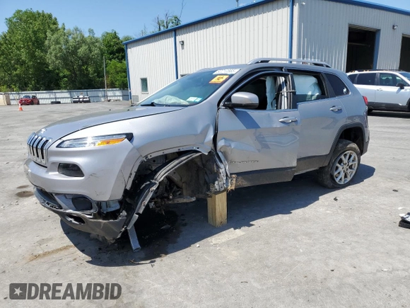 2016 Jeep Cherokee Latitude с VIN 1C4PJMCS4GW252227, выставлен на аукционе Copart как лот 62210565 с пробегом Не указан миль и Списание • Salvage title. История ставок и продаж доступна на DreamBid. Изображение 1.