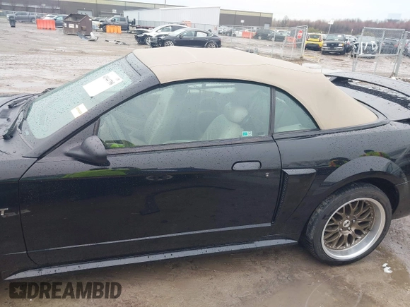2001 Ford Mustang GT Deluxe with VIN 1FAFP45X51F164819, listed as a IAAI auction lot 41944790 with 25,144 mi miles. Bid and sale history available at carsss.com. Image 14.