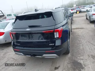 2025 Ford Explorer with VIN 1FMUK8HHXSGA09590, listed as a IAAI auction lot 42193003 with 1,494 mi miles and . Bid and sale history available at DreamBid. Image 16.