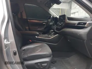 2023 Toyota Highlander L z VIN 5TDKDRBH5PS519850, wystawiony jako IAAI lot #42068525 z przebiegiem 31 367 mil mil oraz . Historia ofert i sprzedaży dostępna na DreamBid. Obrazek 5.