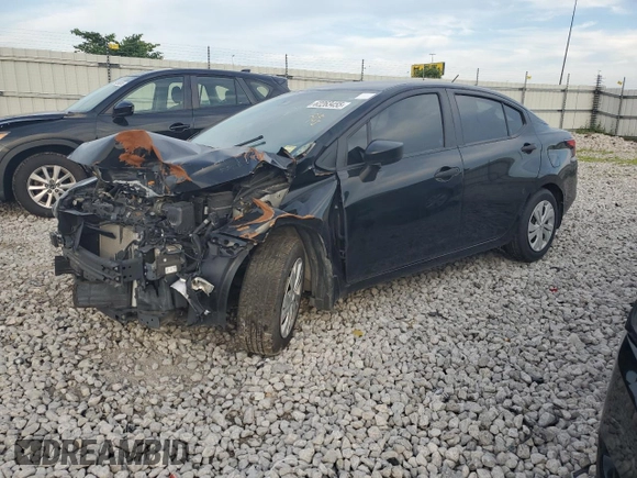 2021 Nissan Versa S with VIN 3N1CN8DV7ML821059, listed as a Copart auction lot 62263455 with 124,444 mi miles and Clean title. Bid and sale history available at DreamBid. Image 1.