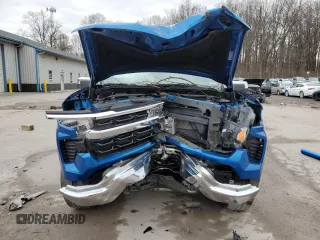 2022 Chevrolet Silverado 1500 LT with VIN 3GCUDDEDXNG595743, listed as a Copart auction lot 84348264 with Not Provided miles and Salvage Title. Bid and sale history available at DreamBid. Image 5.