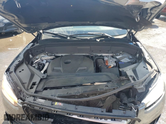 2017 Volvo XC90 R-Design with VIN YV4BC0PM5H1124535, listed as a Copart auction lot 70303614 with 113,984 mi miles and Salvage Title. Bid and sale history available at carsss.com. Image 12.