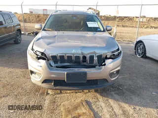 2019 Jeep Cherokee Latitude Plus with VIN 1C4PJLLB7KD128600, listed as a IAAI auction lot 41762380 with 44,740 mi miles. Bid and sale history available at carsss.com. Image 6.