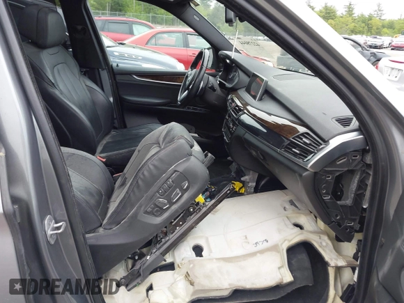 2014 BMW X5 xDrive50i with VIN 5UXKR6C54E0C02423, listed as a IAAI auction lot 42278044 with 122,370 mi miles and . Bid and sale history available at DreamBid. Image 5.
