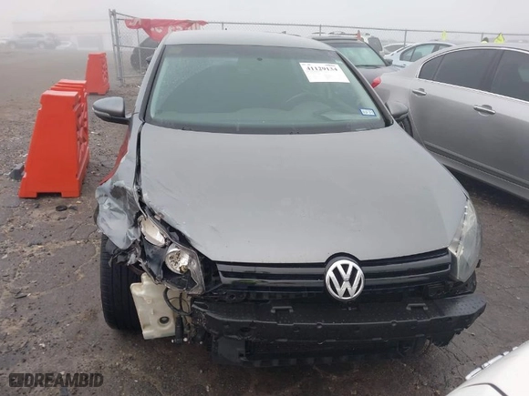 2013 Volkswagen Golf TDI with VIN WVWDM7AJ3DW133098, listed as a IAAI auction lot 41129134 with 89,753 mi miles. Bid and sale history available at carsss.com. Image 12.