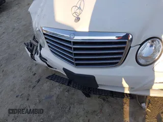 2008 Mercedes-Benz E 350 Luxury z VIN WDBUF56X18B271715, wystawiony jako IAAI lot #41180934 z przebiegiem 120 797 mil mil oraz . Historia ofert i sprzedaży dostępna na DreamBid. Obrazek 6.