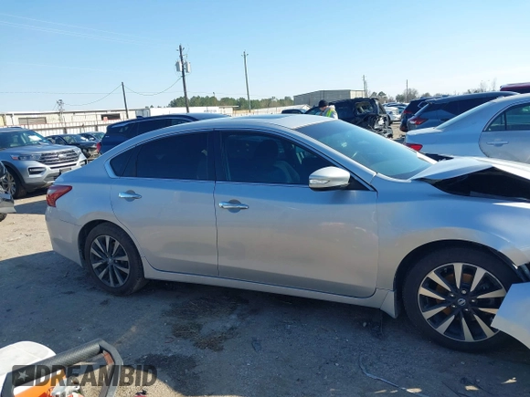 2018 Nissan Altima 2.5 S with VIN 1N4AL3AP0JC140855, listed as a IAAI auction lot 41633820 with 102,716 mi miles. Bid and sale history available at carsss.com. Image 13.
